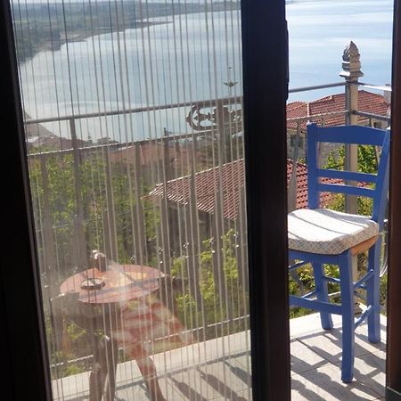 View By The Castle Nafpaktos Villa Exterior photo
